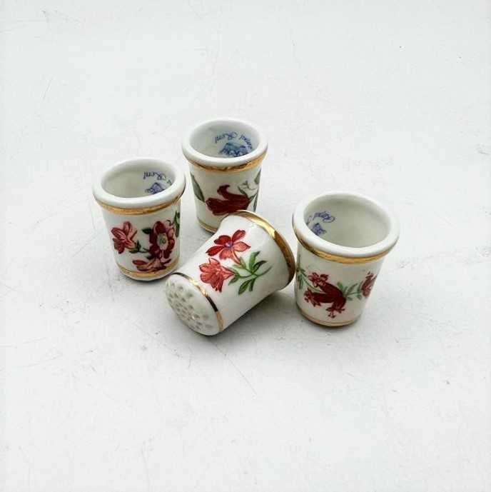 Dedais Antigos em Porcelana com Motivos Florais