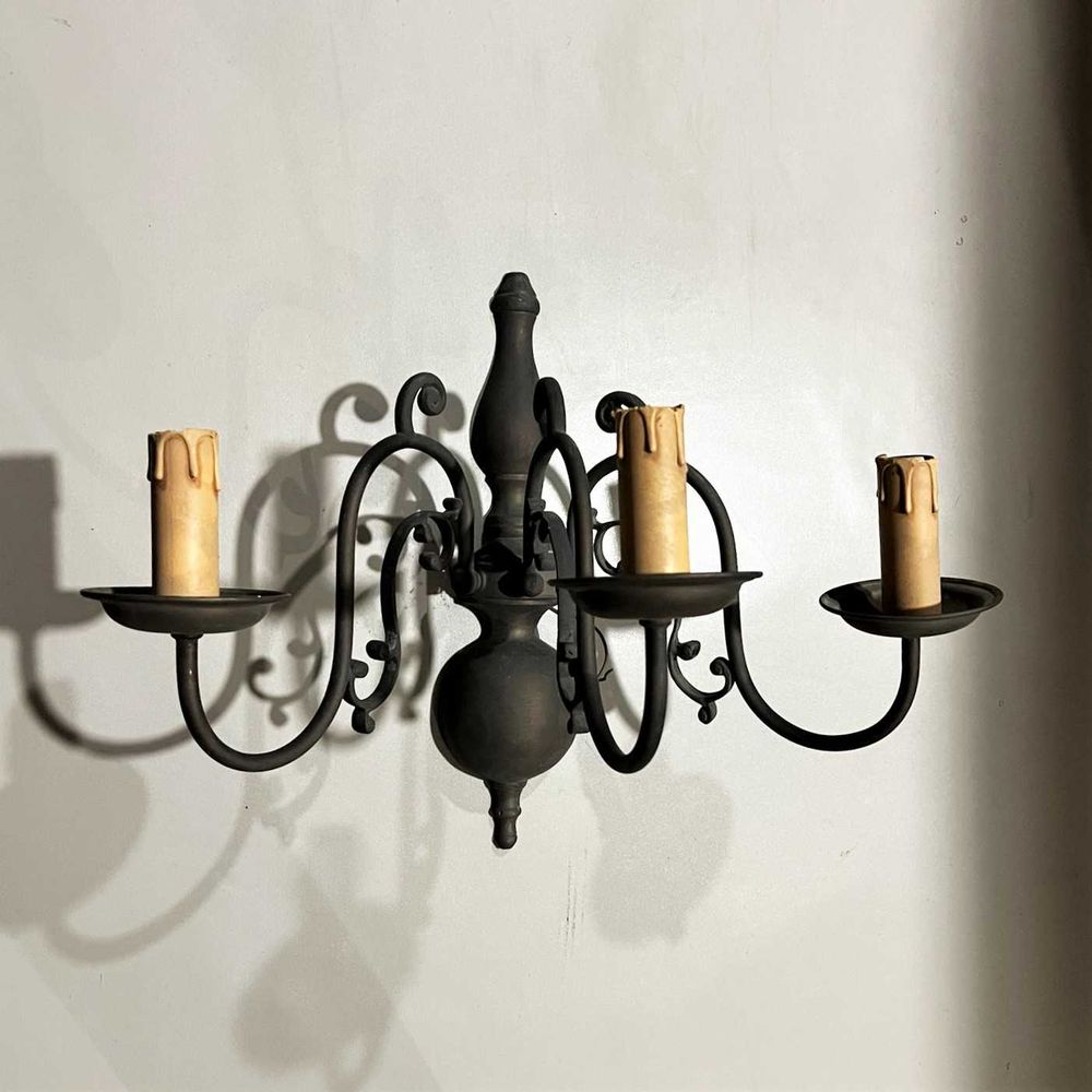 Apliques de Três Lumes em Metal