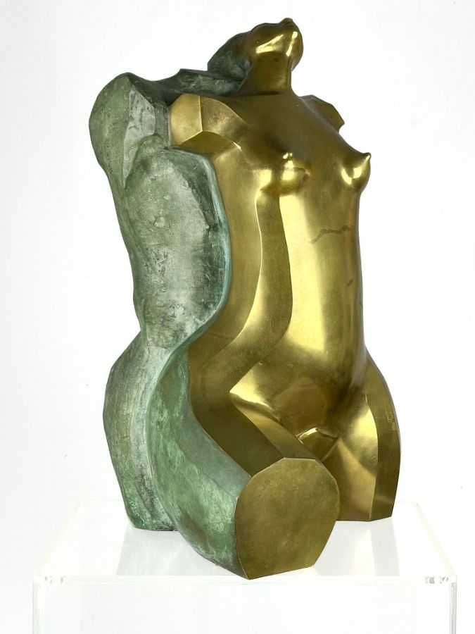 Escultura em bronze assinada e numerada - Nu Feminino