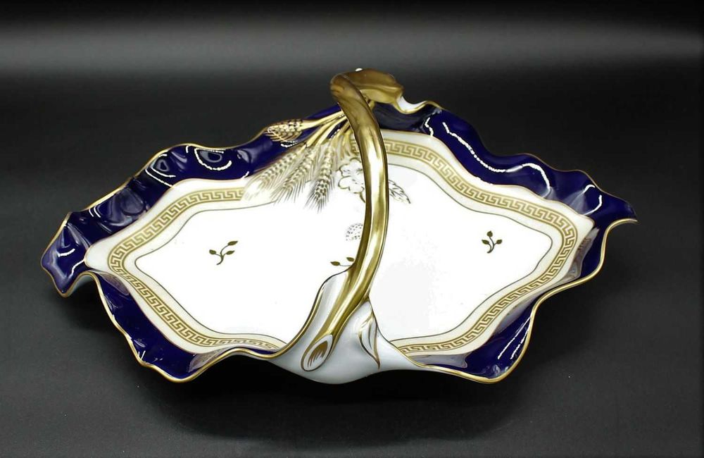 Centro de mesa em Porcelana Portuguesa, marcado