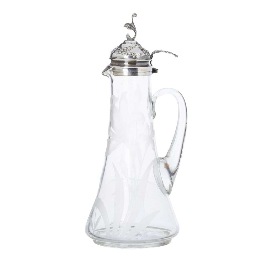 Caneca com Tampa em Prata